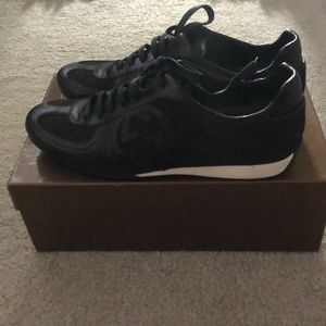 Authentic new black monogram Gucci sneakers
